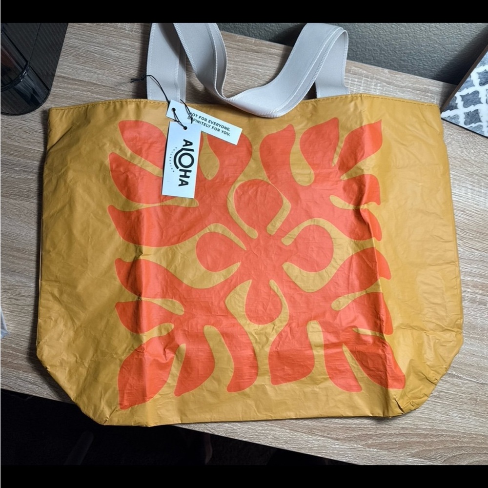 ALOHAS Women's Orange and Yellow Tote Bag